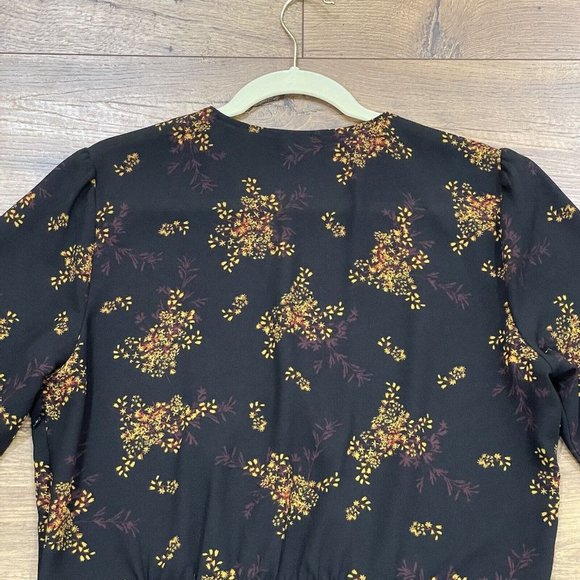 1. STATE Top Womens L Wild Country Blooms Peplum Blouse Wrap Floral V-Neck Black - Picture 10 of 14